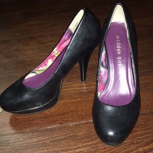 Round toed black high heel